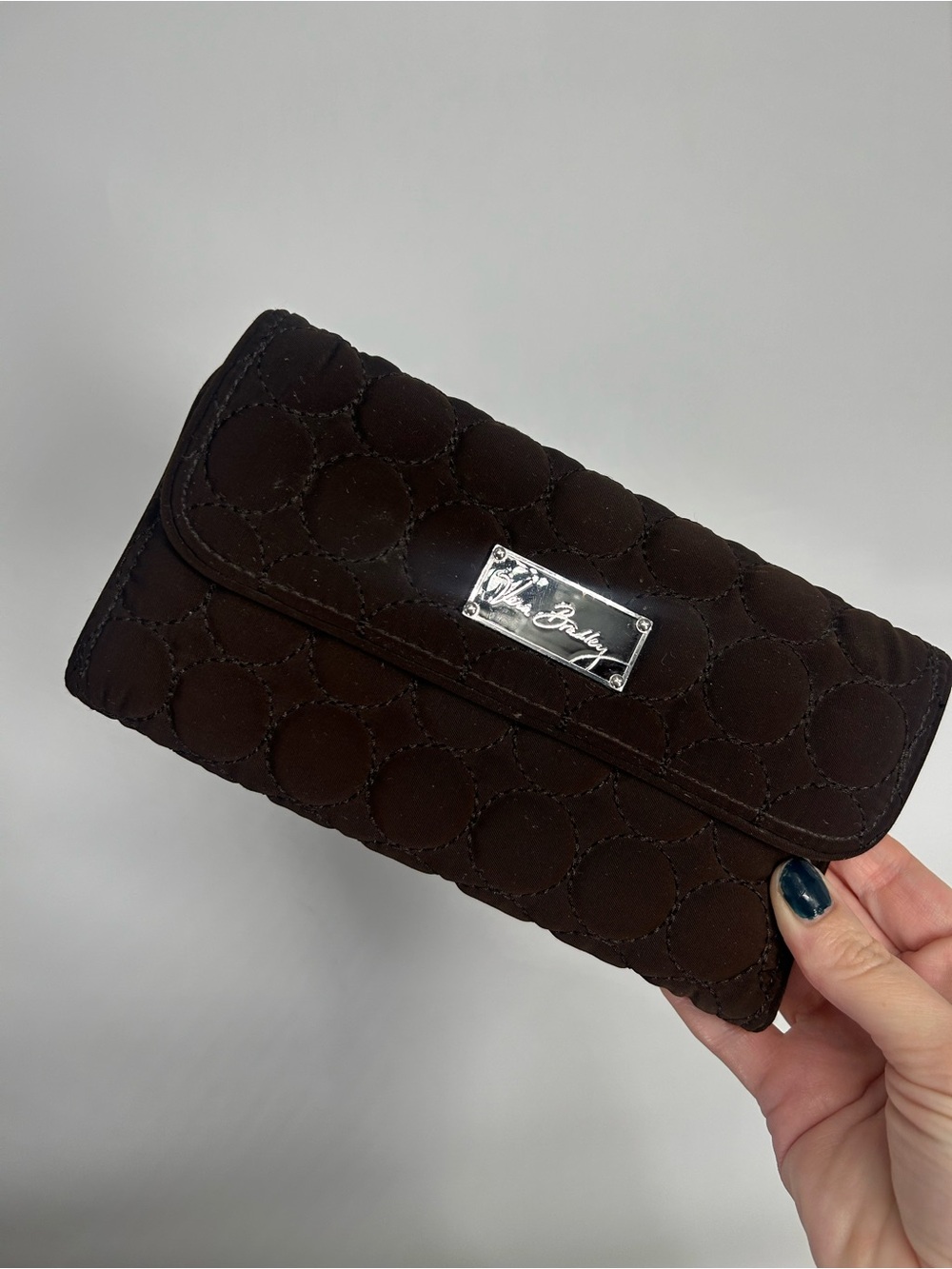 Vera Bradley Brown Quilted Trifold Wallet Slim Sleek Magnetic Close Checkbook